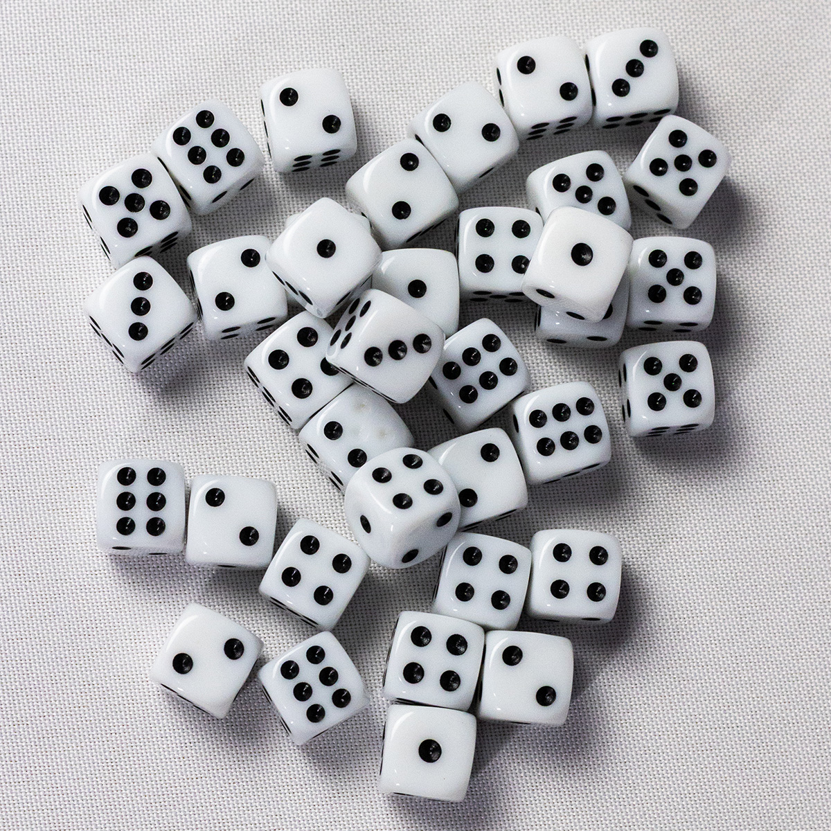 GEM Dice - 36 d6 de 12mm - Opaco - Branco - Imagem 2